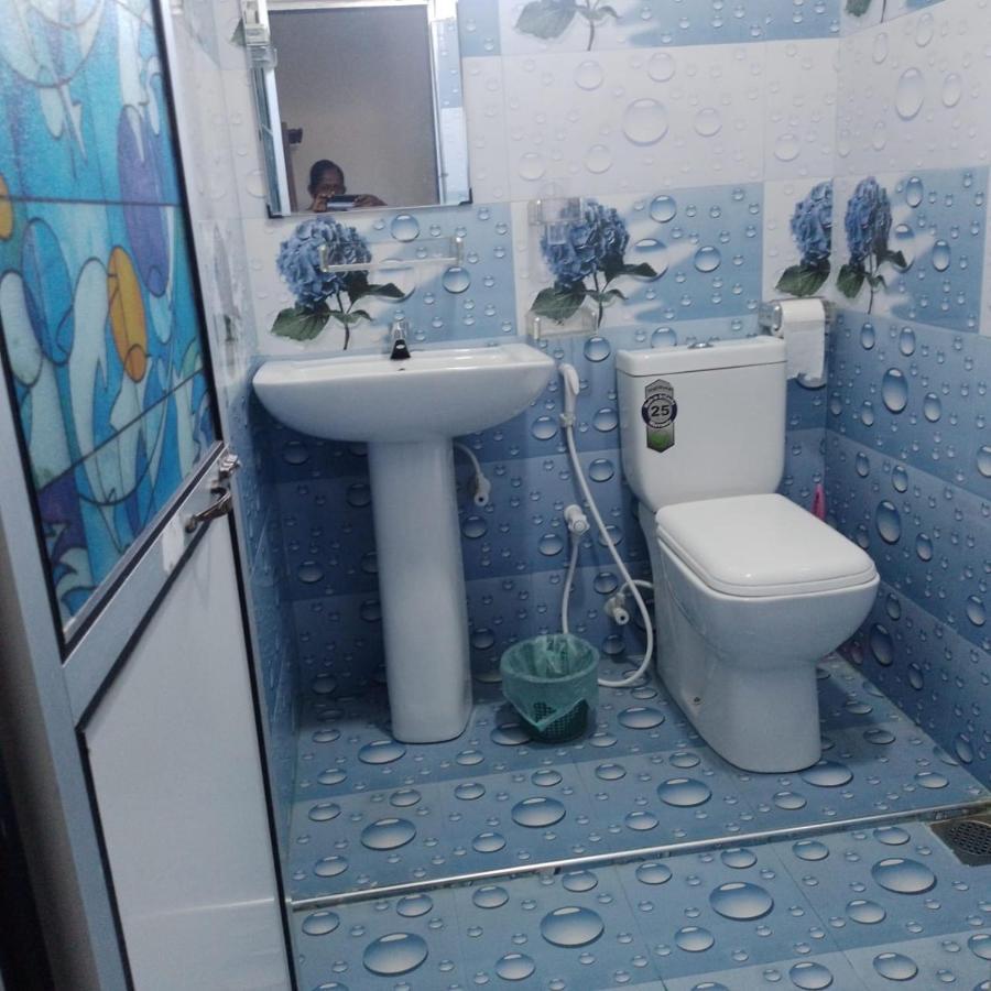 Sea Side Bay House Hotel Уелигама Екстериор снимка